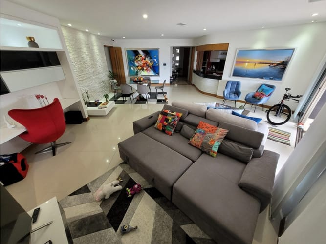 Apartamento de 4 alcobas en venta en Cabecera Del Llano, Bucaramanga, 265 m² · foto 3 de 23