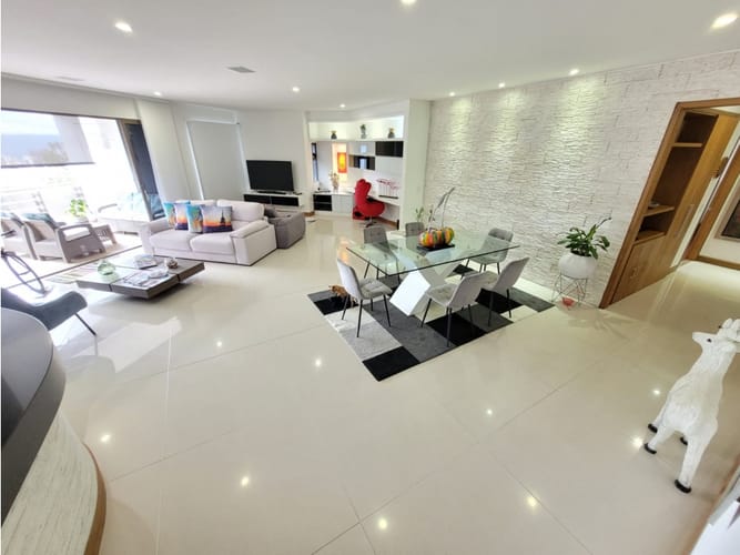 Apartamento de 4 alcobas en venta en Cabecera Del Llano, Bucaramanga, 265 m² · foto 5 de 23