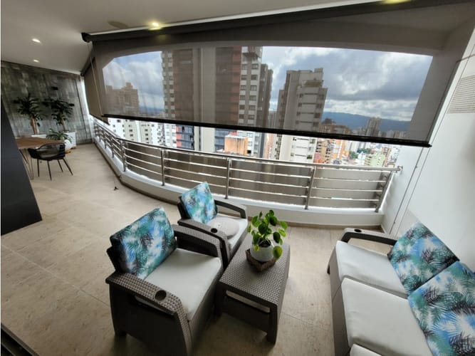 Apartamento de 4 alcobas en venta en Cabecera Del Llano, Bucaramanga, 265 m² · foto 16 de 23
