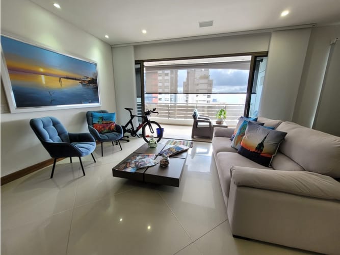 Apartamento de 4 alcobas en venta en Cabecera Del Llano, Bucaramanga, 265 m² · foto 19 de 23