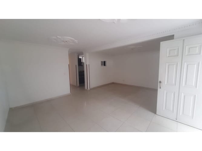 Casa en venta en La Cumbre, Floridablanca, 160 m² · foto 2 de 24