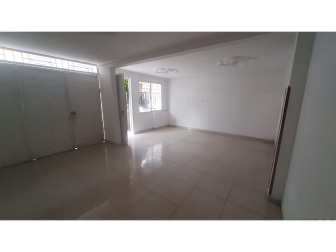 Casa en venta en La Cumbre, Floridablanca, 160 m² · foto 3 de 24