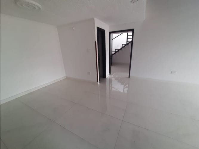 Apartamento de 4 alcobas en venta en Palomitas Del Progreso, Floridablanca, 132 m² · foto 6 de 24