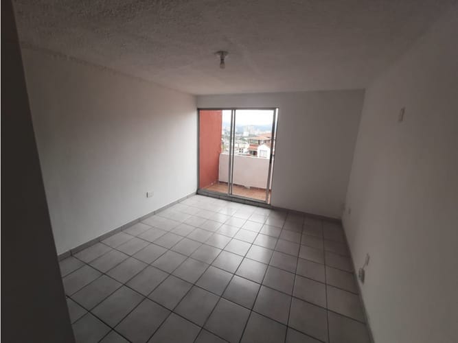 Apartamento de 4 alcobas en venta en Palomitas Del Progreso, Floridablanca, 132 m² · foto 12 de 24