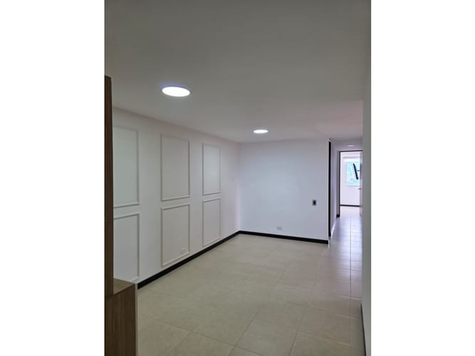 Apartamento de 3 alcobas en arriendo en Loma Del Indio, Medellín, 90 m² · foto 9 de 22