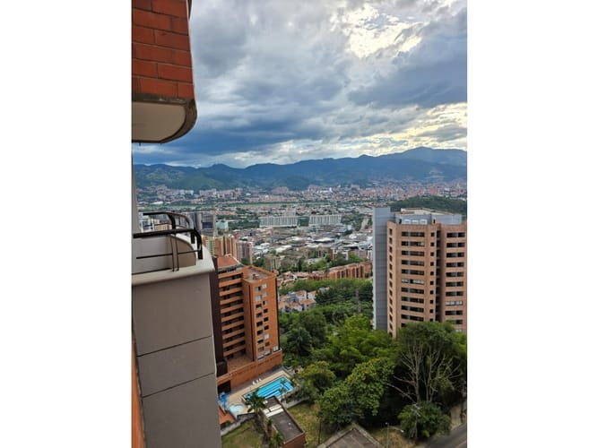 Apartamento de 3 alcobas en arriendo en Loma Del Indio, Medellín, 90 m² · foto 10 de 22