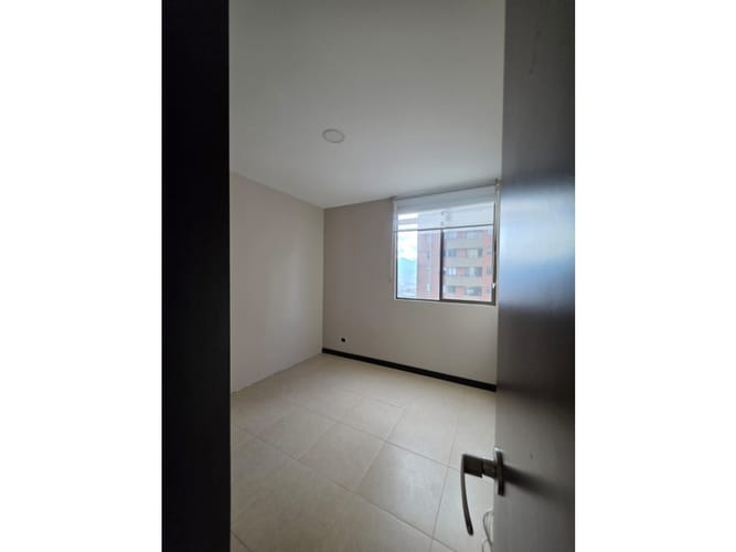 Apartamento de 3 alcobas en arriendo en Loma Del Indio, Medellín, 90 m² · foto 14 de 22