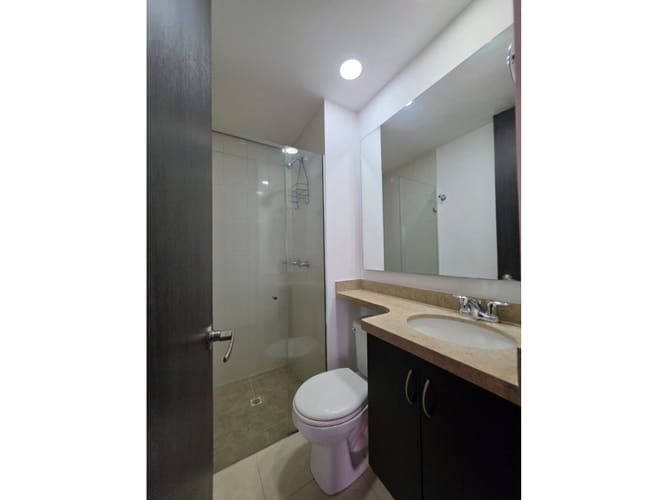 Apartamento de 3 alcobas en arriendo en Loma Del Indio, Medellín, 90 m² · foto 17 de 22