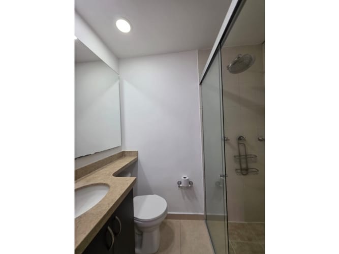 Apartamento de 3 alcobas en arriendo en Loma Del Indio, Medellín, 90 m² · foto 21 de 22