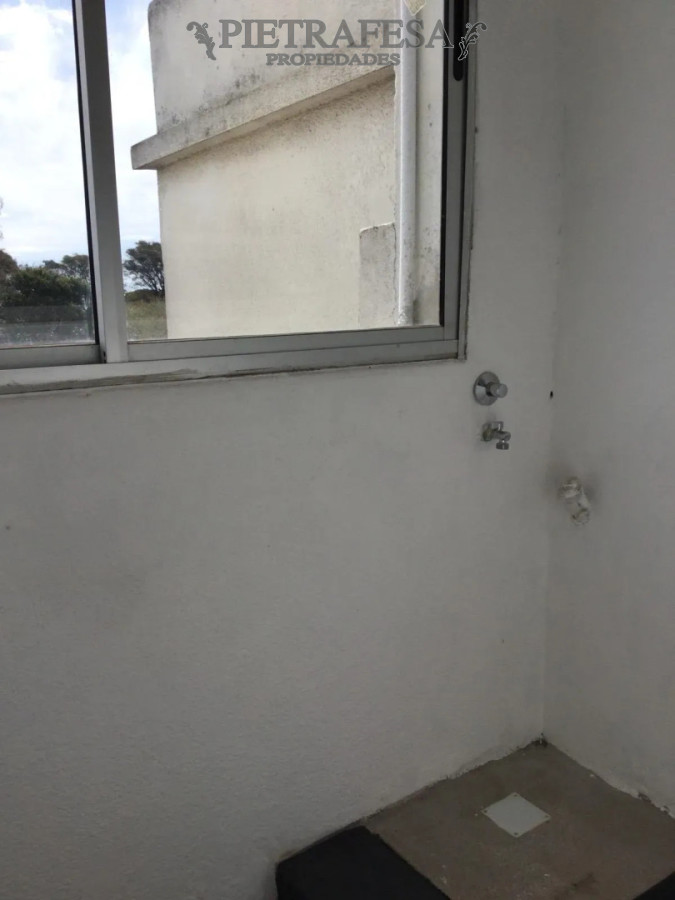 Apartamento en alquiler, 1 dormitorio, 1 baño y terraza. Mercado Modelo. · Foto 6