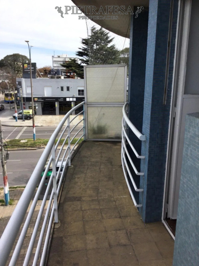 Apartamento en alquiler, 1 dormitorio, 1 baño y terraza. Mercado Modelo. · Foto 7