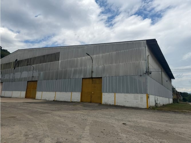Bodega en venta en Rio De Oro I, Girón · foto 12 de 12