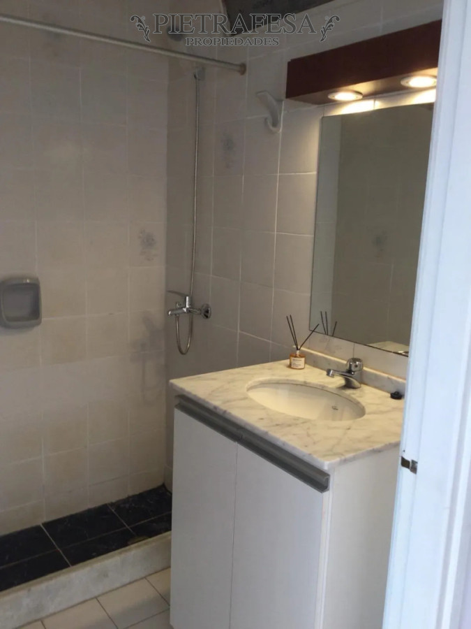 Apartamento en alquiler, 1 dormitorio, 1 baño y terraza. Mercado Modelo. · Foto 12