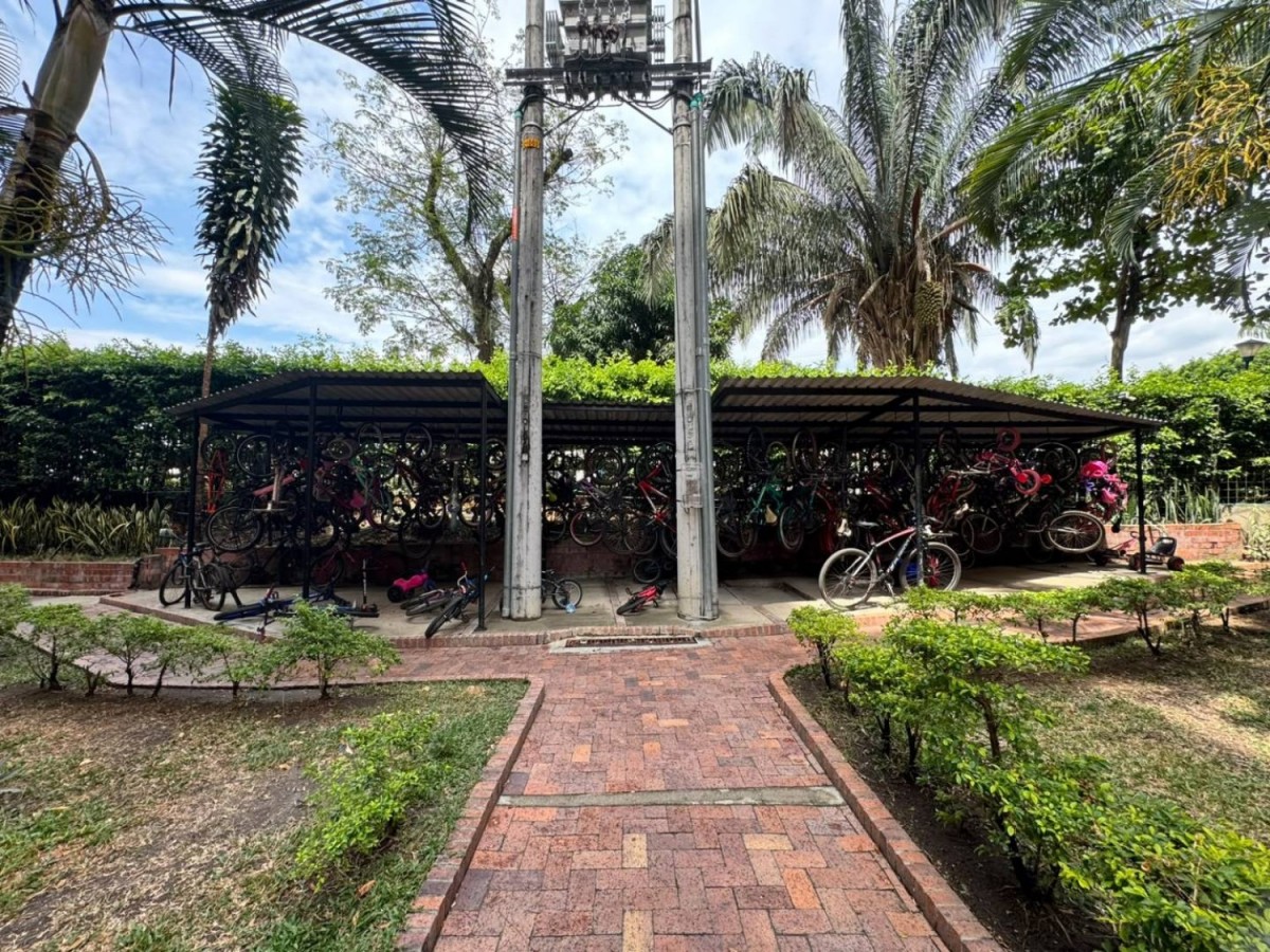 Apartamento en arriendo en El Salado, Ibagué · foto 23 de 24