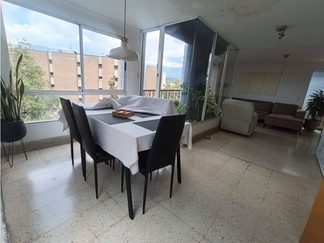 Apartamento de 4 alcobas en venta en Bolivariana, Medellín, 293 m² · foto 4 de 18