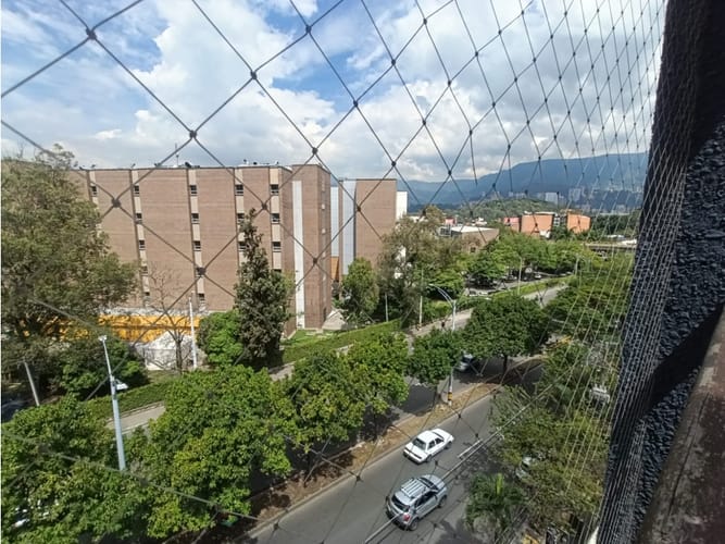 Apartamento de 4 alcobas en venta en Bolivariana, Medellín, 293 m² · foto 15 de 18