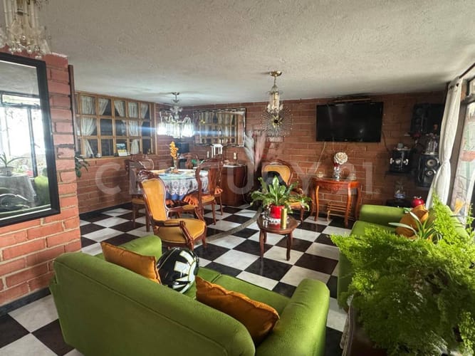 Casa de 5 alcobas en venta en La Cabaña, Bogotá, 357 m² · foto 2 de 11