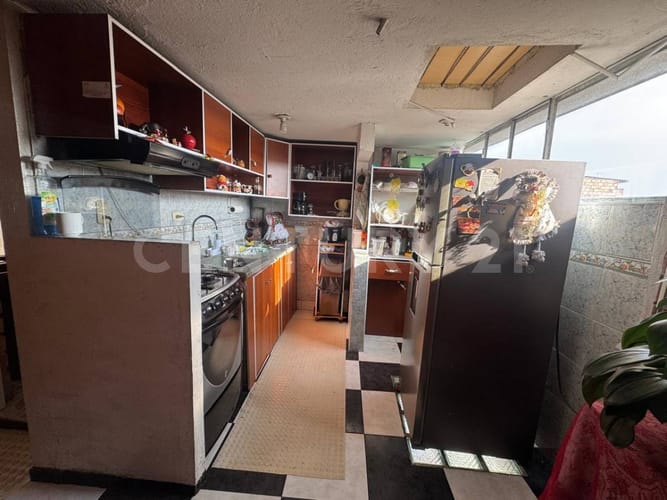 Casa de 5 alcobas en venta en La Cabaña, Bogotá, 357 m² · foto 3 de 11