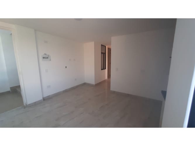 Apartamento de 3 alcobas en venta en El Llanito, Girón, 62 m² · foto 3 de 19