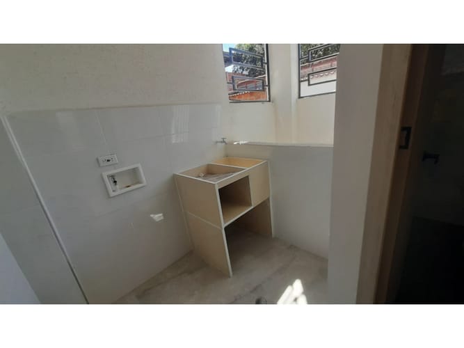 Apartamento de 3 alcobas en venta en El Llanito, Girón, 62 m² · foto 6 de 19