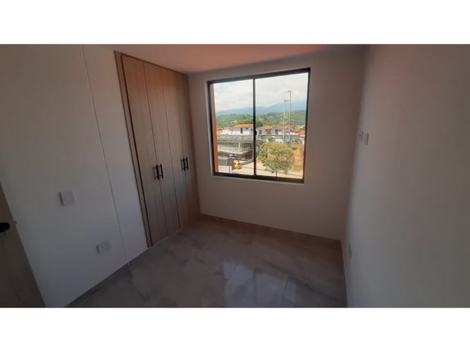 Apartamento de 3 alcobas en venta en El Llanito, Girón, 62 m² · foto 8 de 19
