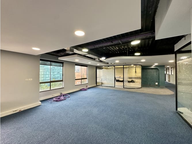 Oficina en venta en Milla De Oro, Medellín, 431 m² · foto 9 de 15