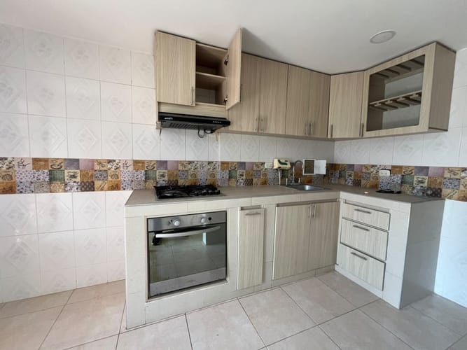 Apartamento de 2 alcobas en arriendo en Camaguey Iii Etapa, Cartagena, 85 m² · foto 5 de 8