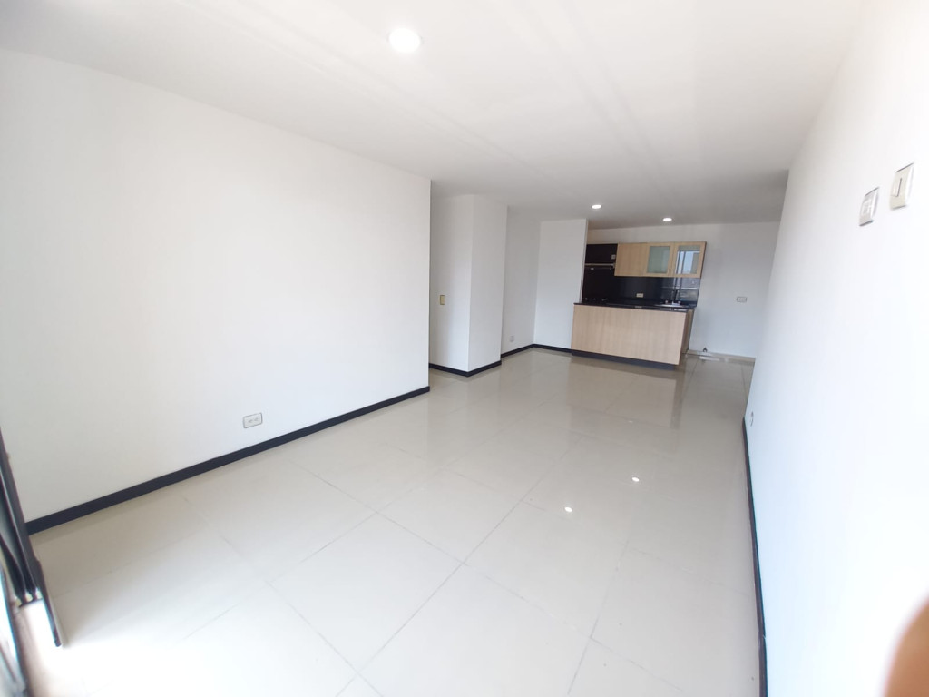Apartamento en arriendo en Ciudad Del Río, Medellín · foto 3 de 19