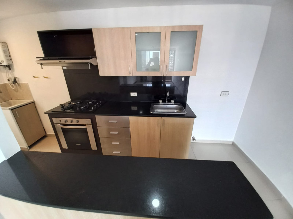 Apartamento en arriendo en Ciudad Del Río, Medellín · foto 5 de 19