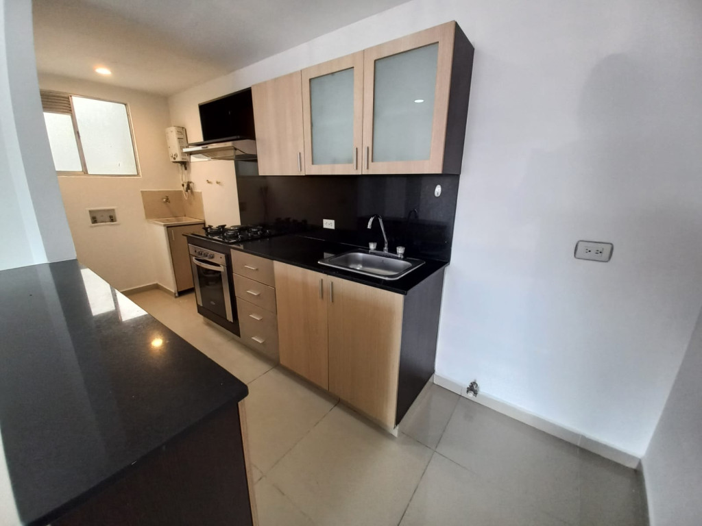 Apartamento en arriendo en Ciudad Del Río, Medellín · foto 7 de 19