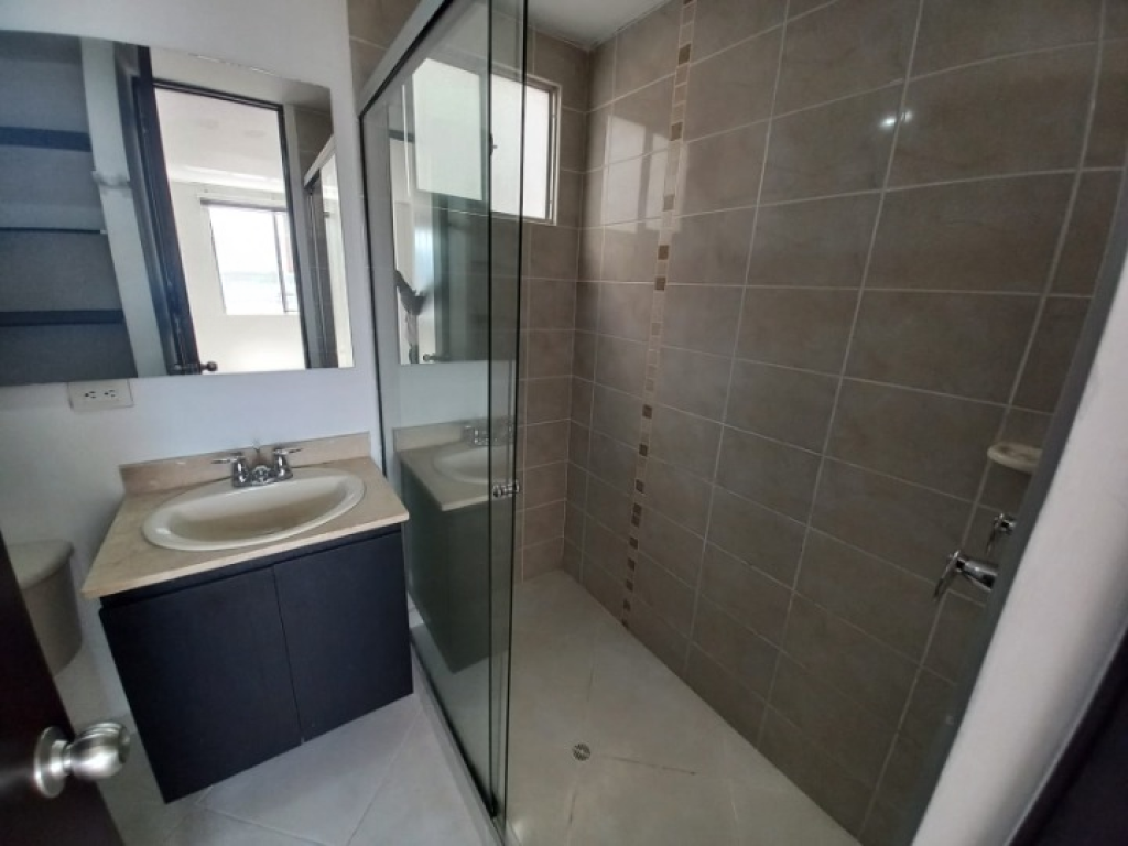 Apartamento en arriendo en Ciudad Del Río, Medellín · foto 12 de 19