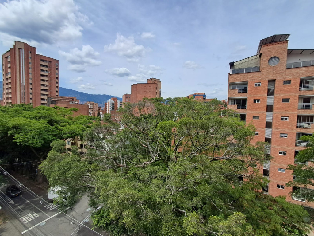 Apartamento en arriendo en Laureles, Medellín · foto 19 de 20
