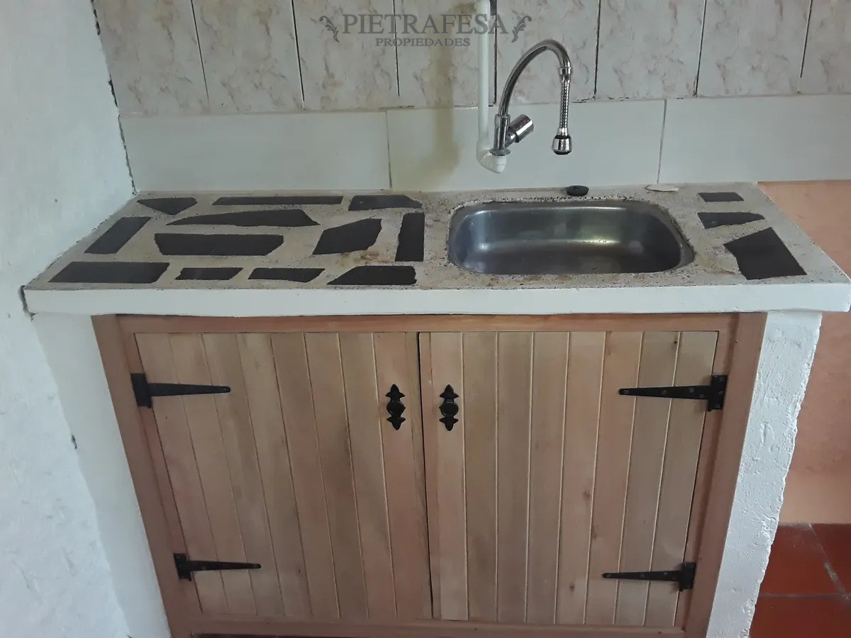 Galpón + apto en alquiler, 2 baños. Cerrito. · Foto 9