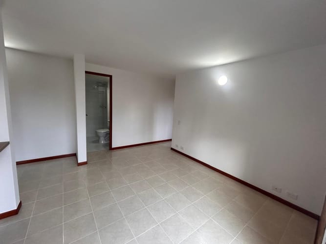 Apartamento de 2 alcobas en arriendo en Castropol, Medellín, 55 m² · foto 7 de 21