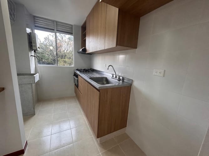 Apartamento de 2 alcobas en arriendo en Castropol, Medellín, 55 m² · foto 11 de 21