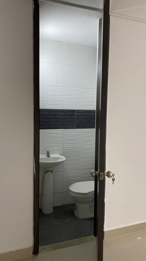 Local en arriendo en Sector Lago Uribe, Pereira, 400 m² · foto 9 de 9