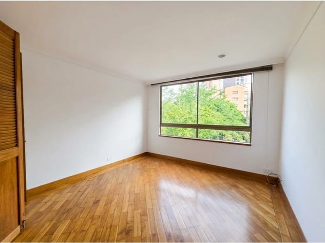 Apartamento de 4 alcobas en arriendo en El Poblado, Medellín, 210 m² · foto 14 de 20