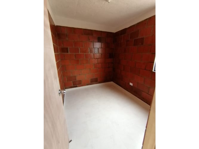Apartamento de 3 alcobas en venta en Hacienda La Meseta, Girón, 56 m² · foto 5 de 7