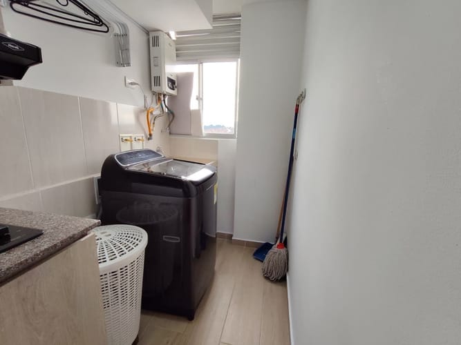 Apartamento de 3 alcobas en arriendo en Cuatro Esquinas, Rionegro, 57 m² · foto 15 de 17