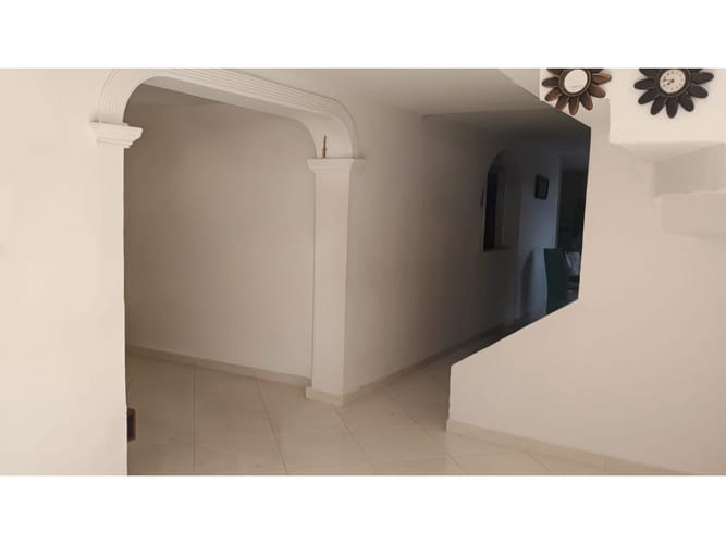 Casa de 4 alcobas en venta en Lagos Iii, Floridablanca, 142 m² · foto 3 de 24