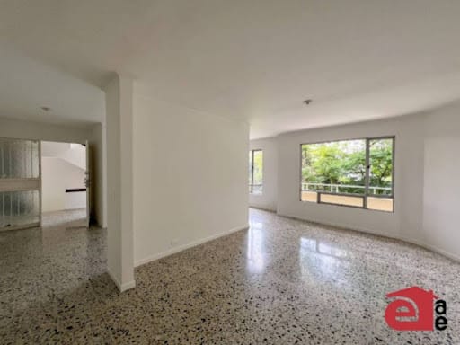 Apartamento de 3 alcobas en venta en San Lucas, Medellín, 155 m² · foto 2 de 17