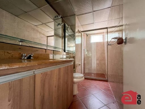 Apartamento de 3 alcobas en venta en San Lucas, Medellín, 155 m² · foto 12 de 17