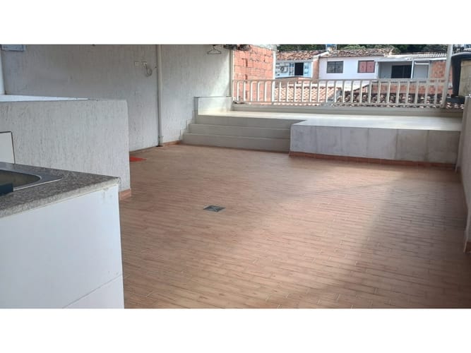 Casa de 4 alcobas en venta en Lagos Iii, Floridablanca, 142 m² · foto 23 de 24