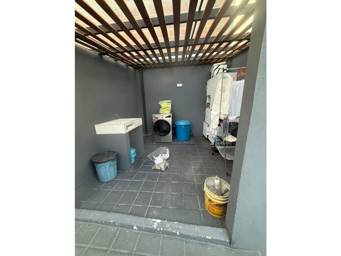 Casa de 5 alcobas en venta en Los Colores, Medellín, 371 m² · foto 23 de 24