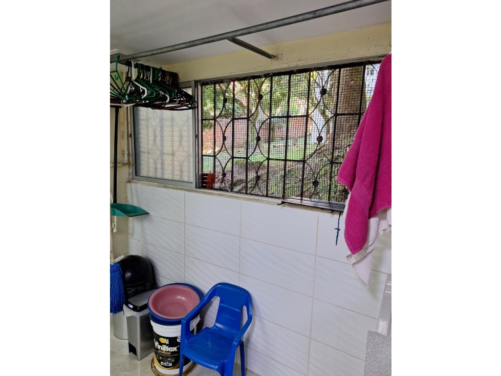 Apartamento en venta en La Milagrosa, Medellín · foto 9 de 17