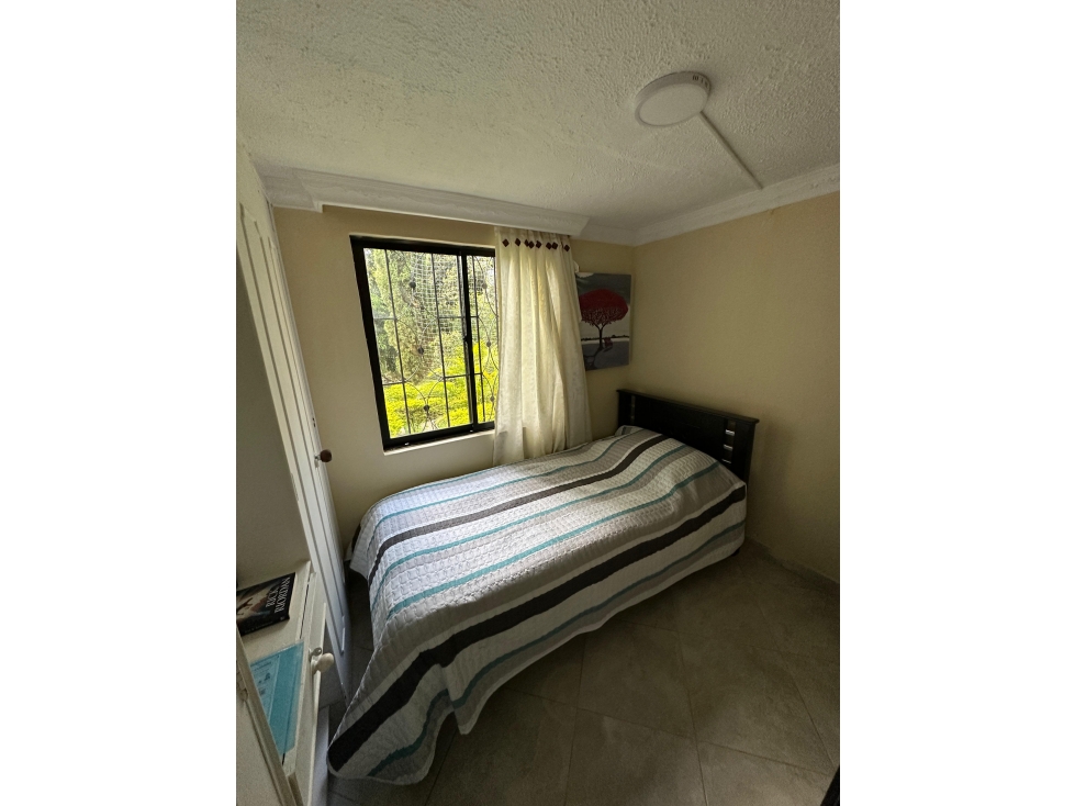Apartamento en venta en La Milagrosa, Medellín · foto 17 de 17