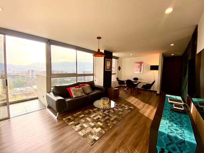 Apartamento de 2 alcobas en venta en El Poblado, Medellín, 92 m² · foto 4 de 15