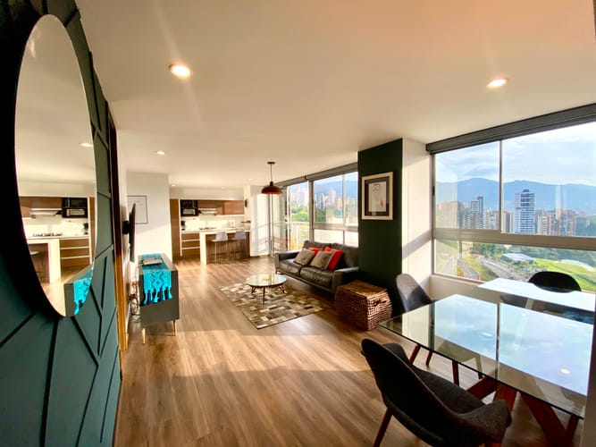 Apartamento de 2 alcobas en venta en El Poblado, Medellín, 92 m² · foto 3 de 15