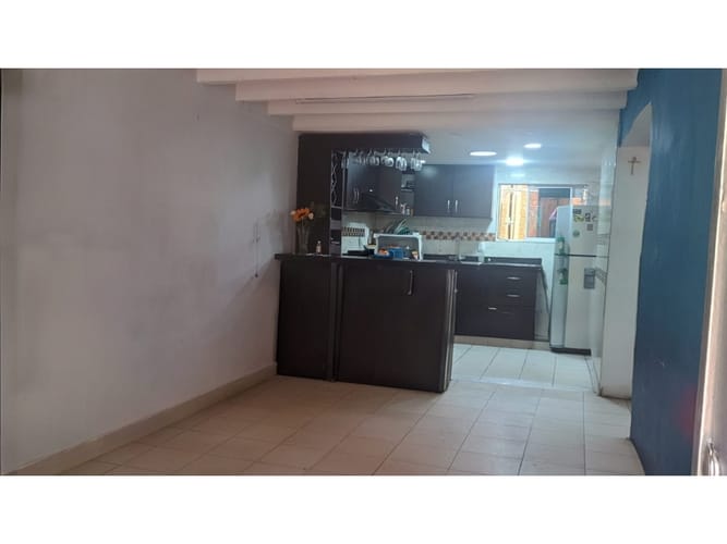 Casa de 4 alcobas en venta en Lagos Iii, Floridablanca, 93 m² · foto 6 de 15