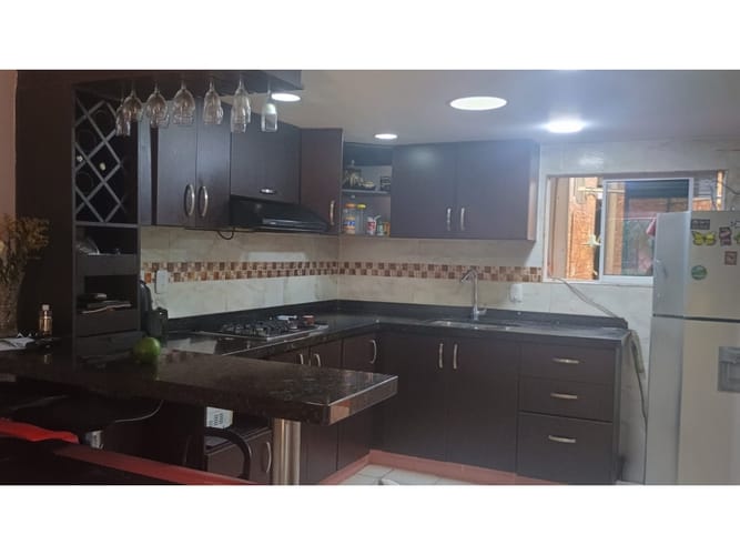 Casa de 4 alcobas en venta en Lagos Iii, Floridablanca, 93 m² · foto 7 de 15